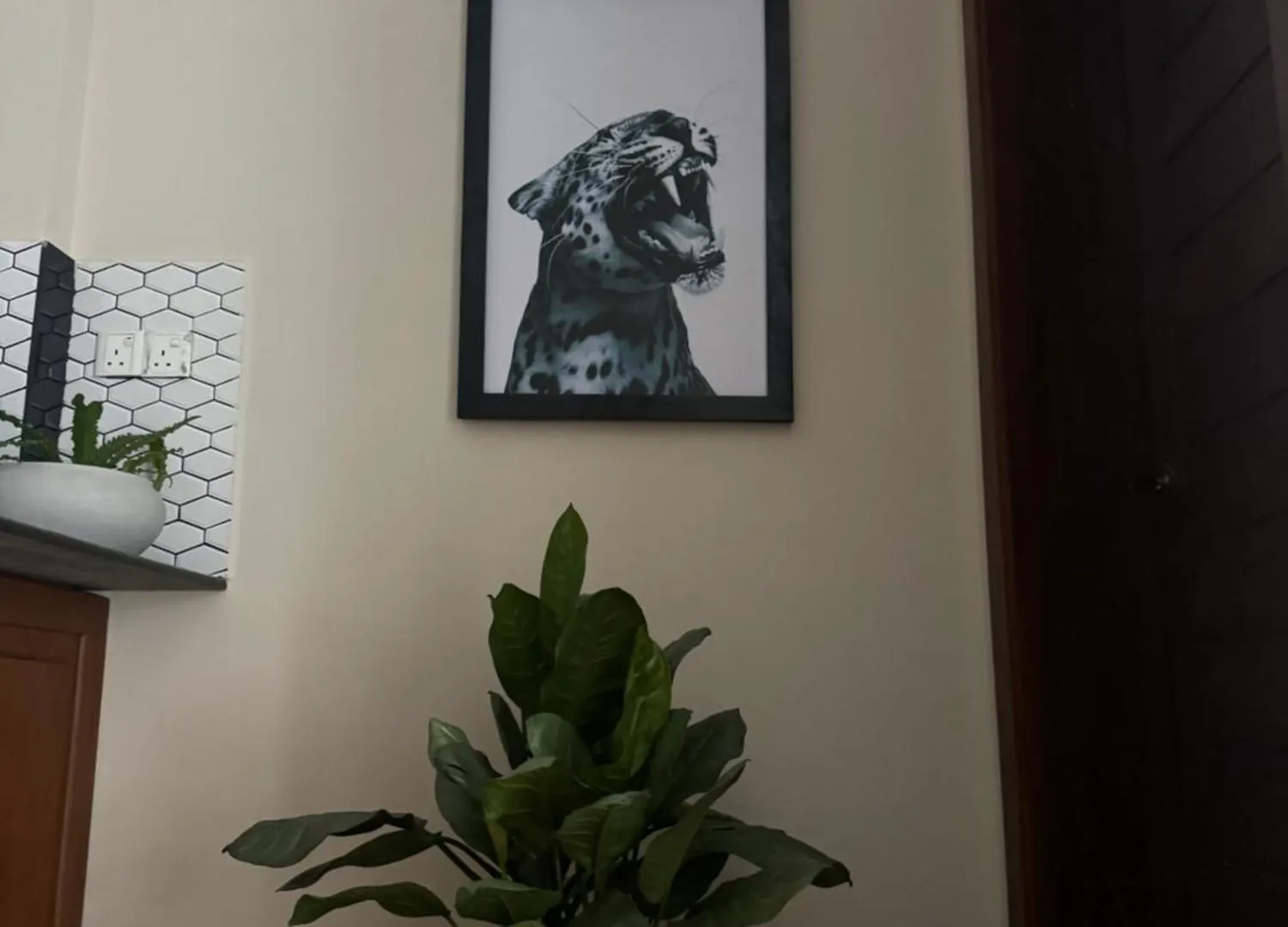 Unit One By Hideout Lounge Apartment Kandy